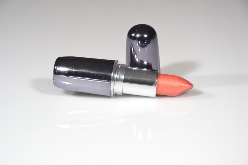 esthetique-SOSPEL-min_lipstick-273109